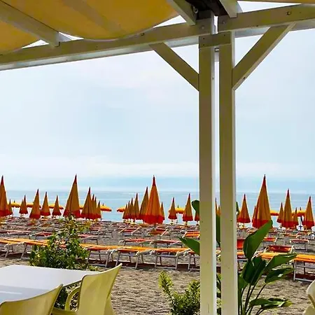 Isavi Apartment Giardini Naxos